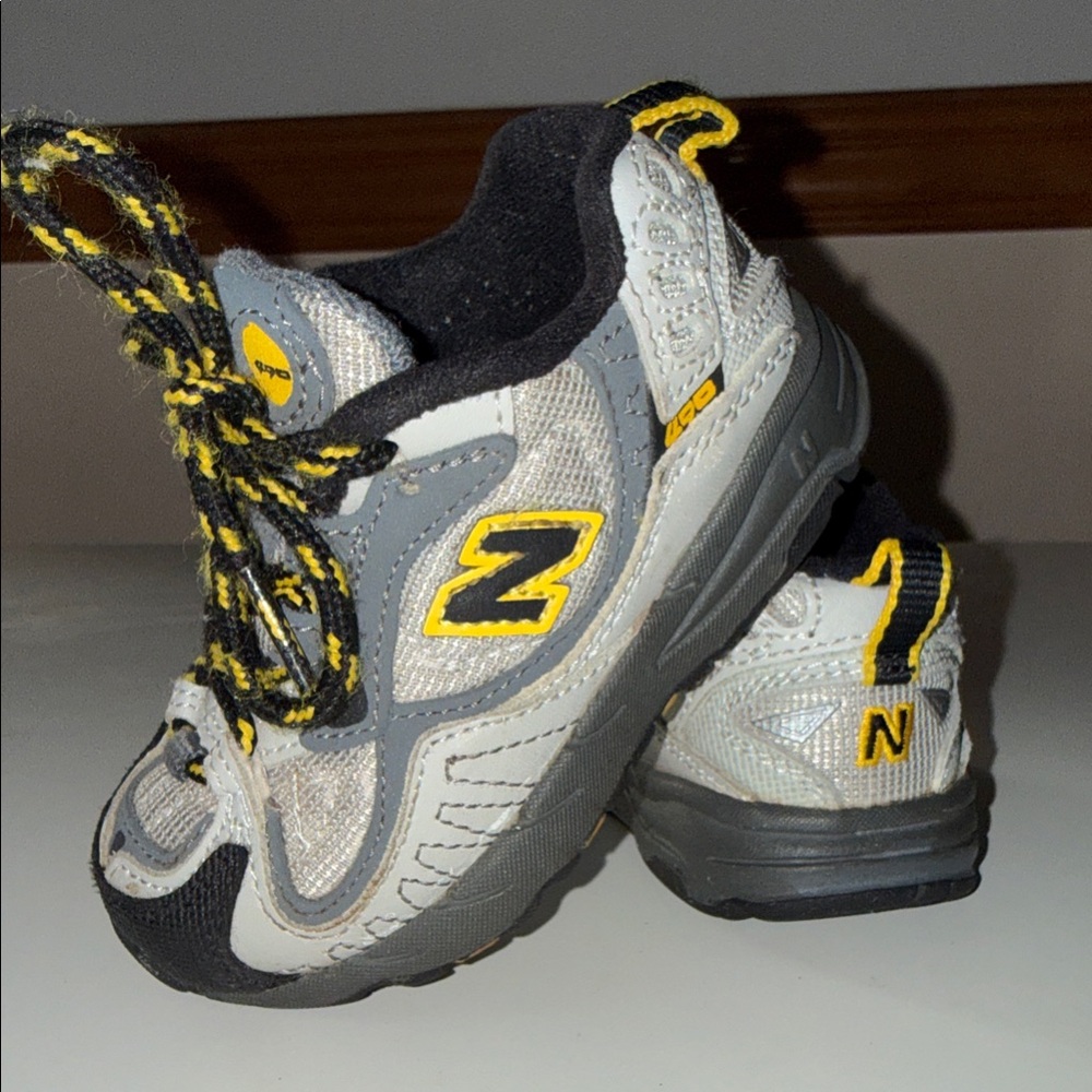 New Balance Kids 490 Sneakers in Gray and Yellow
